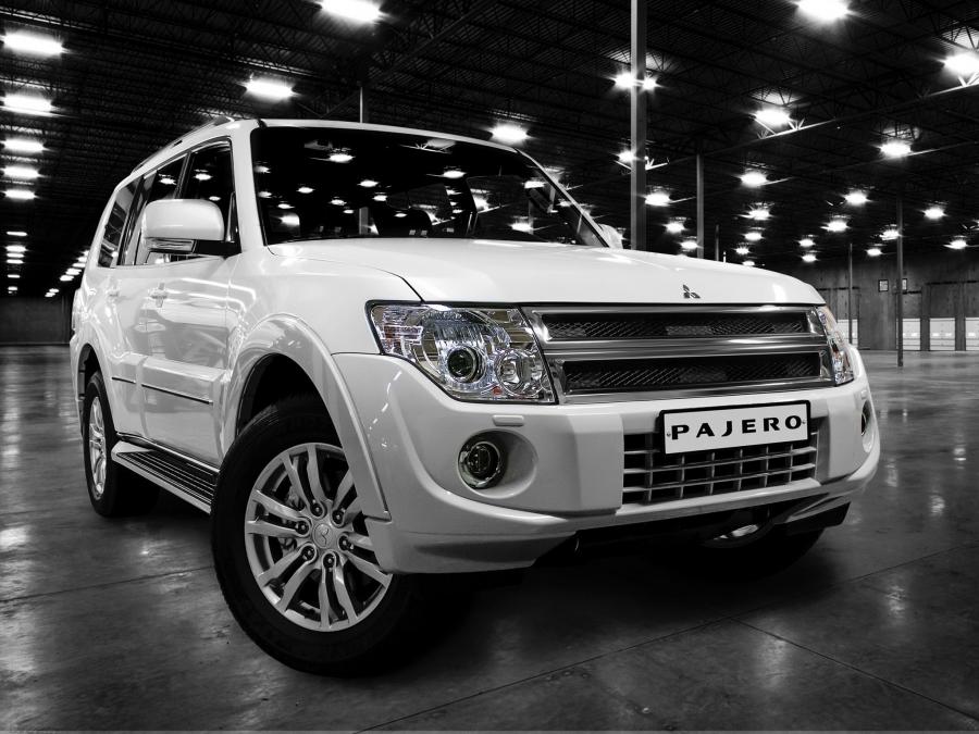  Mitsubishi Pajero Shogun 2013 года  (фото 3 из 3)
